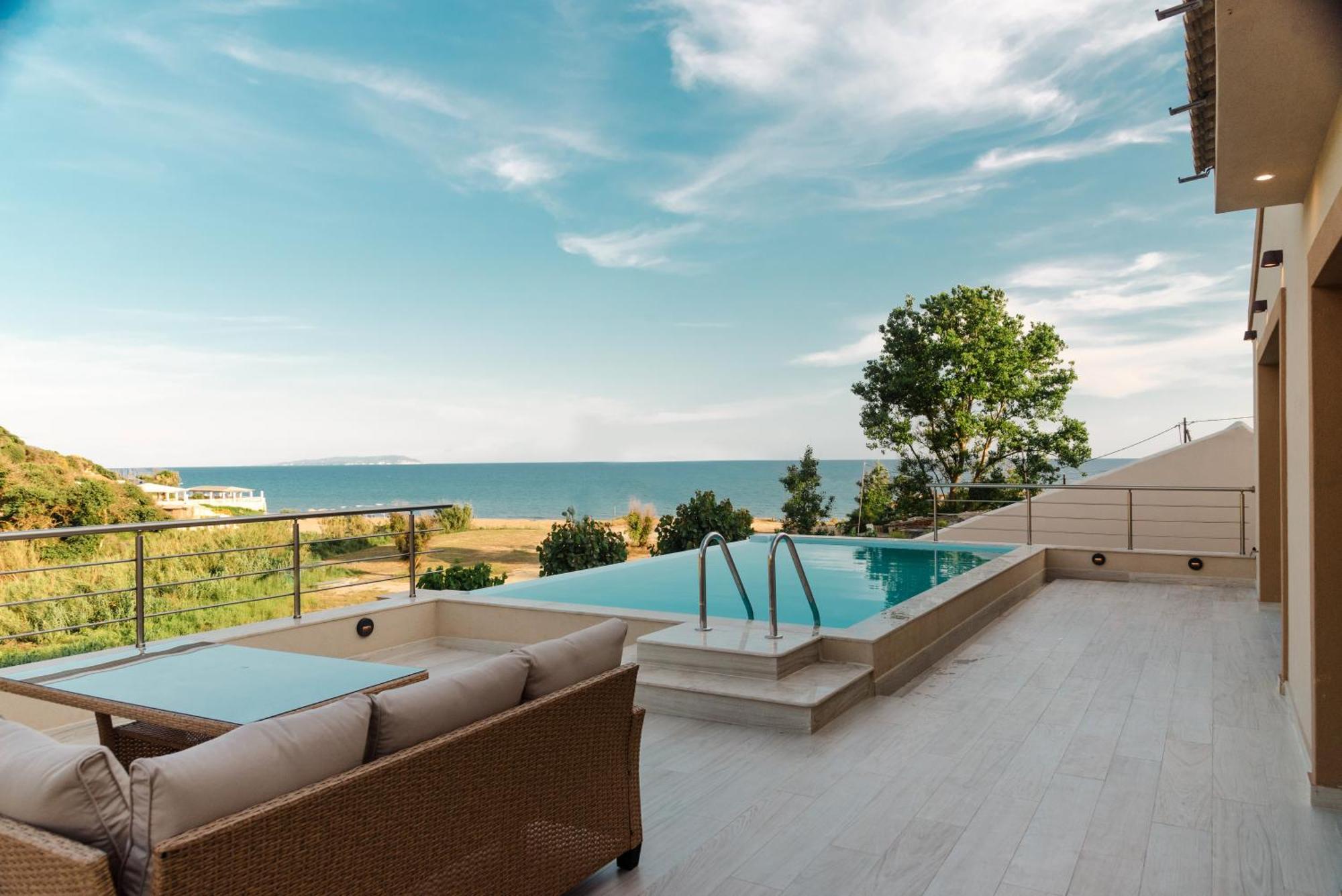 Vasillis-heated Swimming Pool With Infinity View Vitaládes