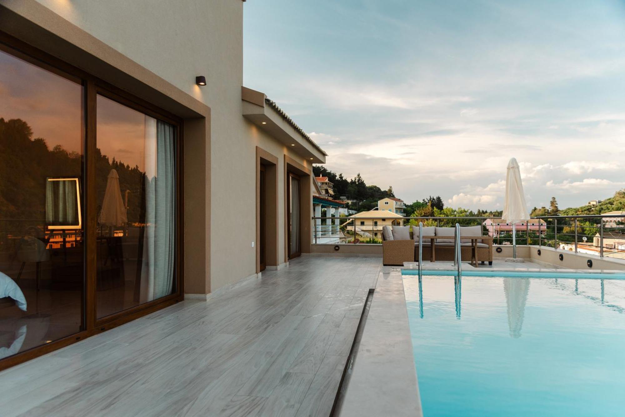 Villa Vasillis-heated Swimming Pool With Infinity View Vitaládes