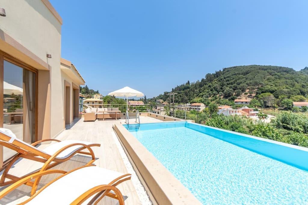 Vasillis Villa *