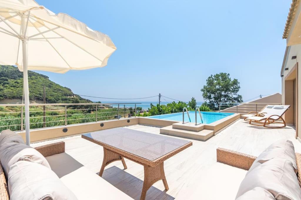 Вилла Vasillis-heated Swimming Pool With Infinity View *